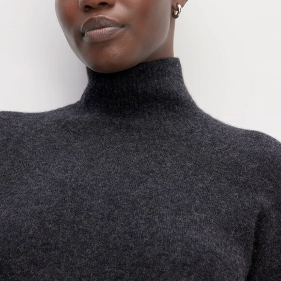 Everlane The Cozy Wool-Blend Stretch Turtleneck Dress in Grey - Picture 5 of 8